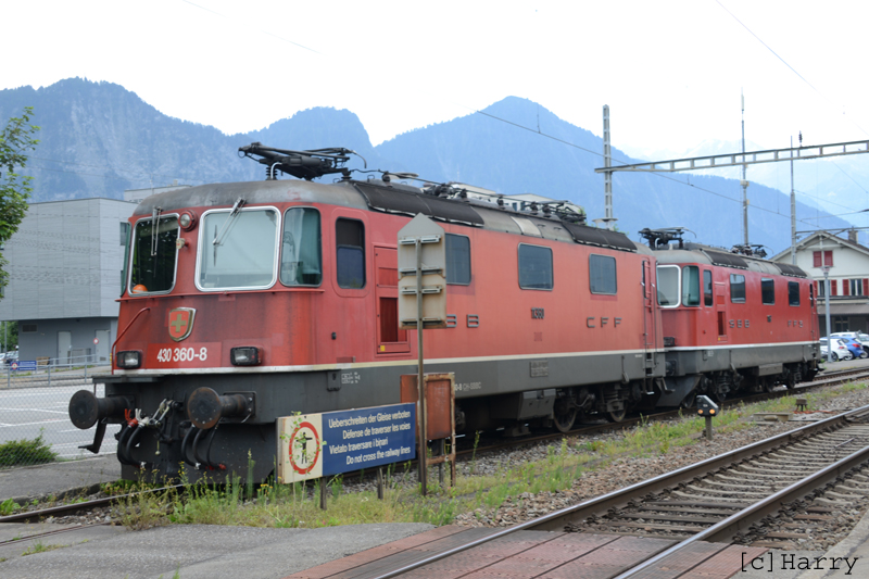 Re 4/4 430 360
