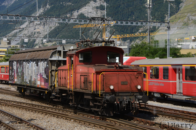 DUQ_1466.jpg
