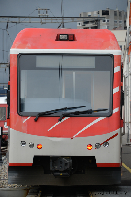 DUT_2125.jpg