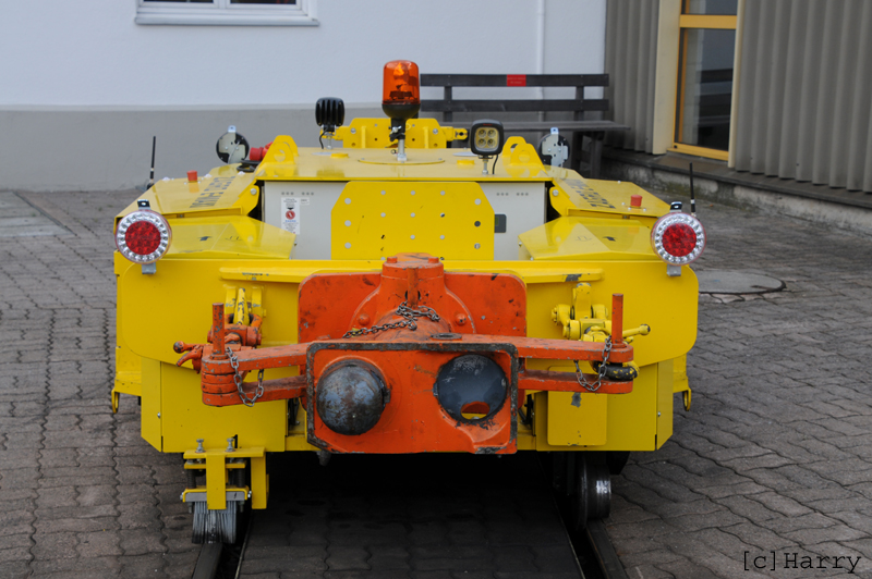 Taf 2/2 295 93
