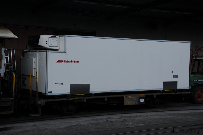 Lb 7858, Y 11602
