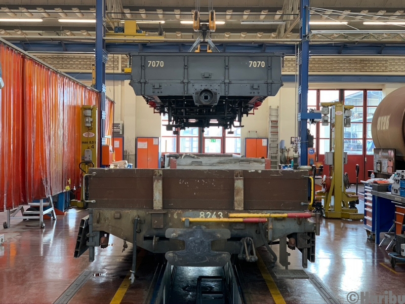 WN 9853 (M 7070)

