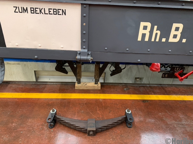 WN 9853 (M 7070)
