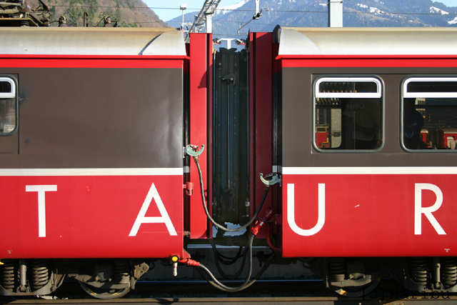 WR 3816/3817
Übergang zwischen den Wagen
30.11.2015 Verkauft nach Frankreich
