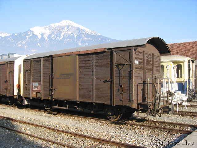 D 4074
