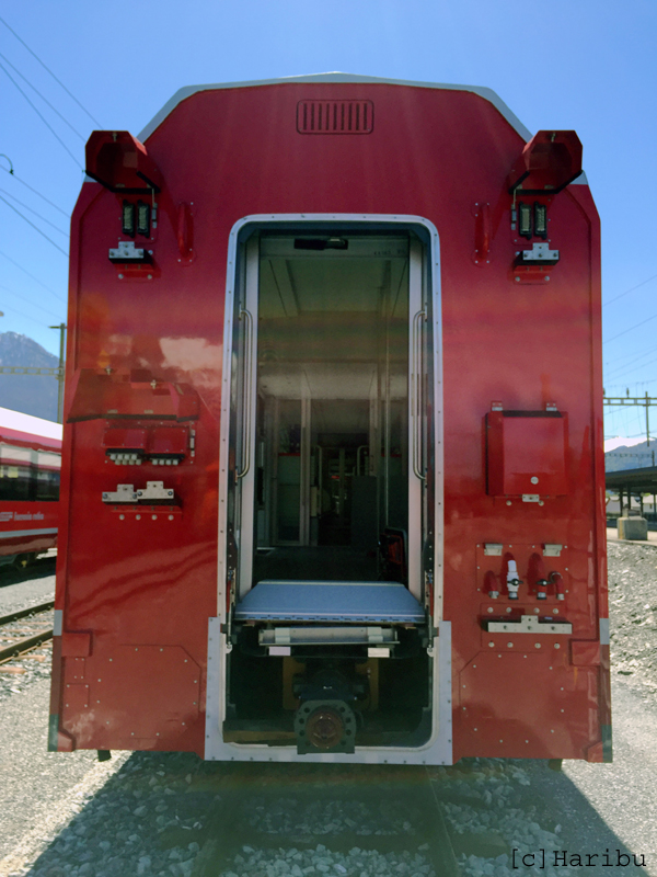 B 577 02
