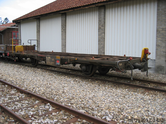 Lb 7879
