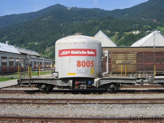 Uc 8005
