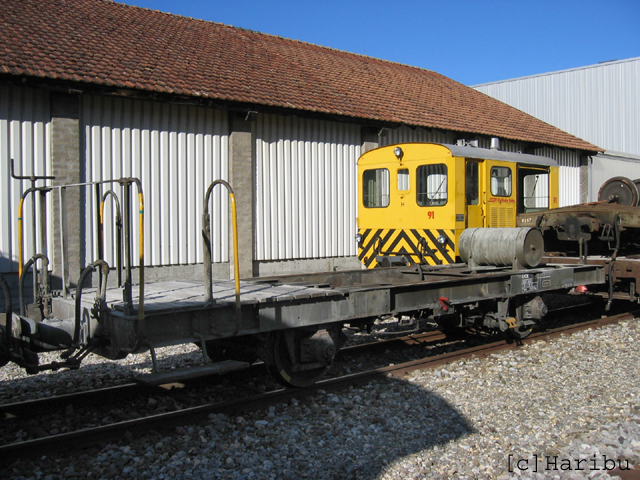 Uck 8052

