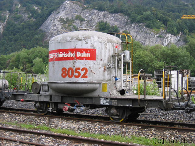 Uck 8052
