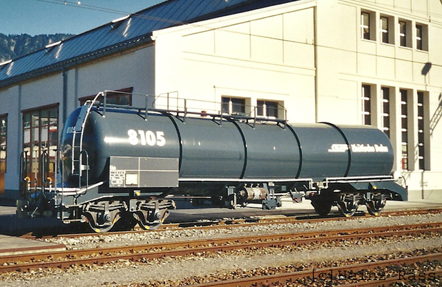 Za 8105
