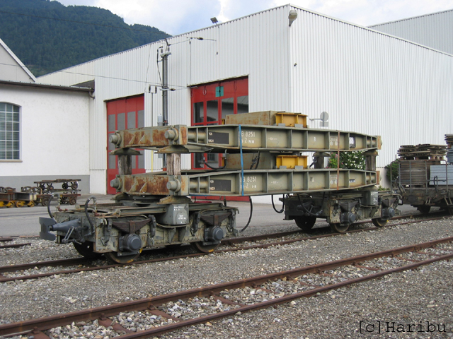 Uaa-z 8251
