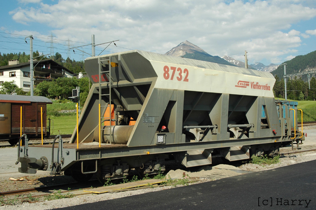 Fac 8732
