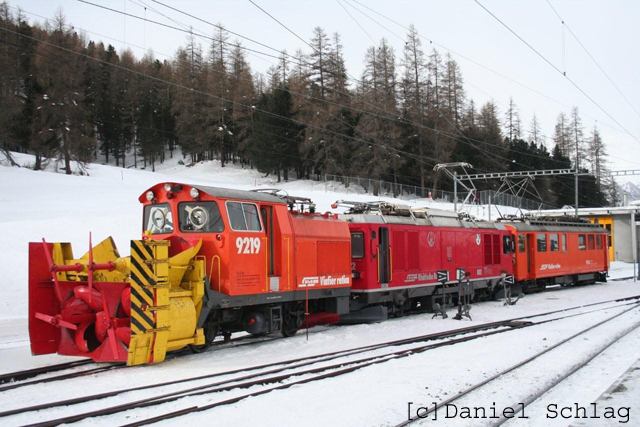 9219,802___9924_Bhf_Pontresina.jpg