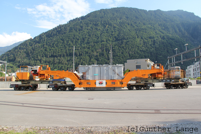 Uaa-z 8251

