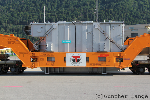 Uaa-z 8251
