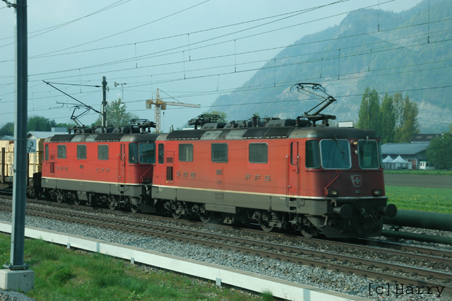 2 x Re 4/4 III
