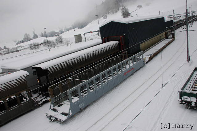 Skl-tv 8476
Dach aufsetzen in Selfranga
