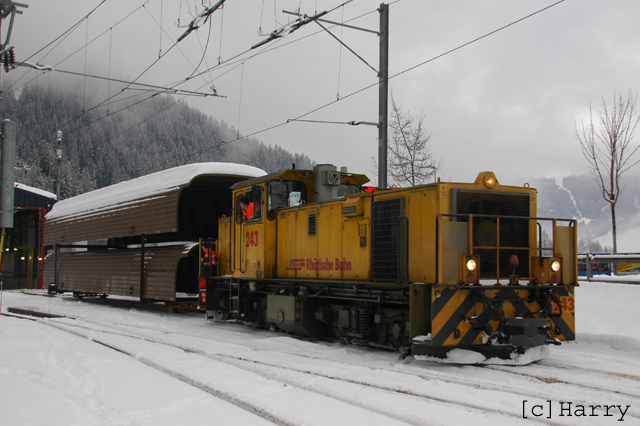 Skl-tv 8476
Dach aufsetzen in Selfranga
