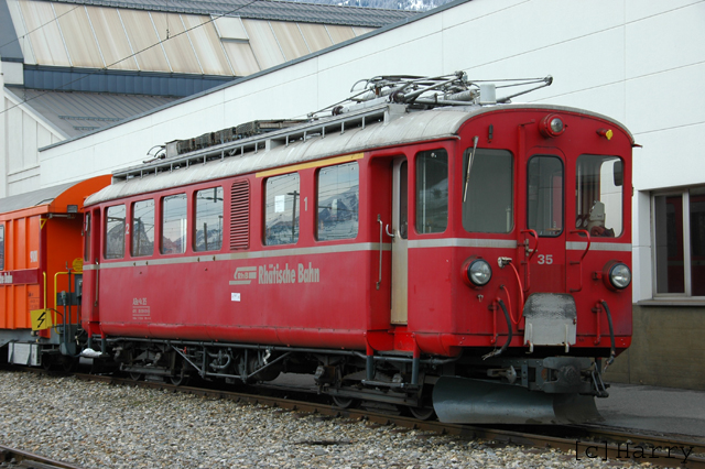 ABe 4/4 35
4.4.2010: Wartet in Landquart auf seinen Abtransport zur Museumsbahn Blonay-Chamby.
