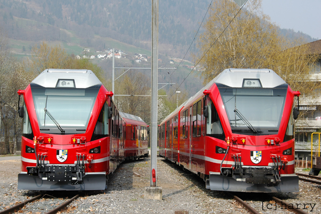 ABe 8/12 3504
Links    ABe 8/12 3504
Rechts ABe 8/12 3501
