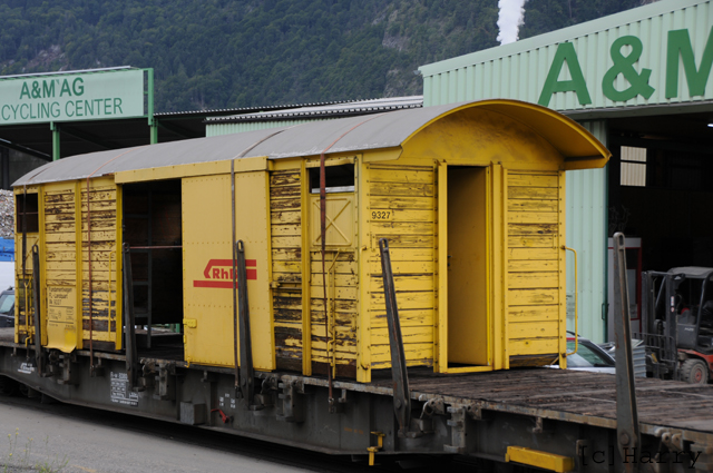 Xk 9327
Ausrangiert 2010. Untergestell für Xk 916 02. Kasten Abbruch 30.08.2012
