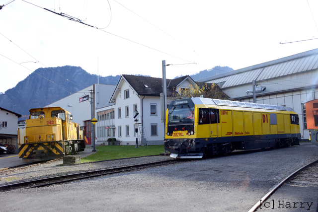 Gmf 4/4 287 01 und Gmf 242
