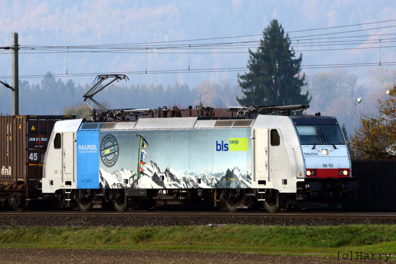 186 103
