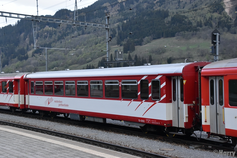 B 4262
