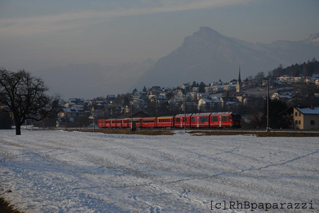 Zug 1053
