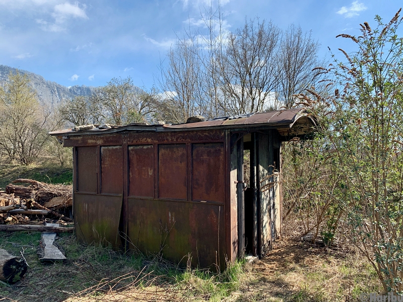 AB 107
1925 verschrottet, halber Wagenkasten noch vorhanden.
